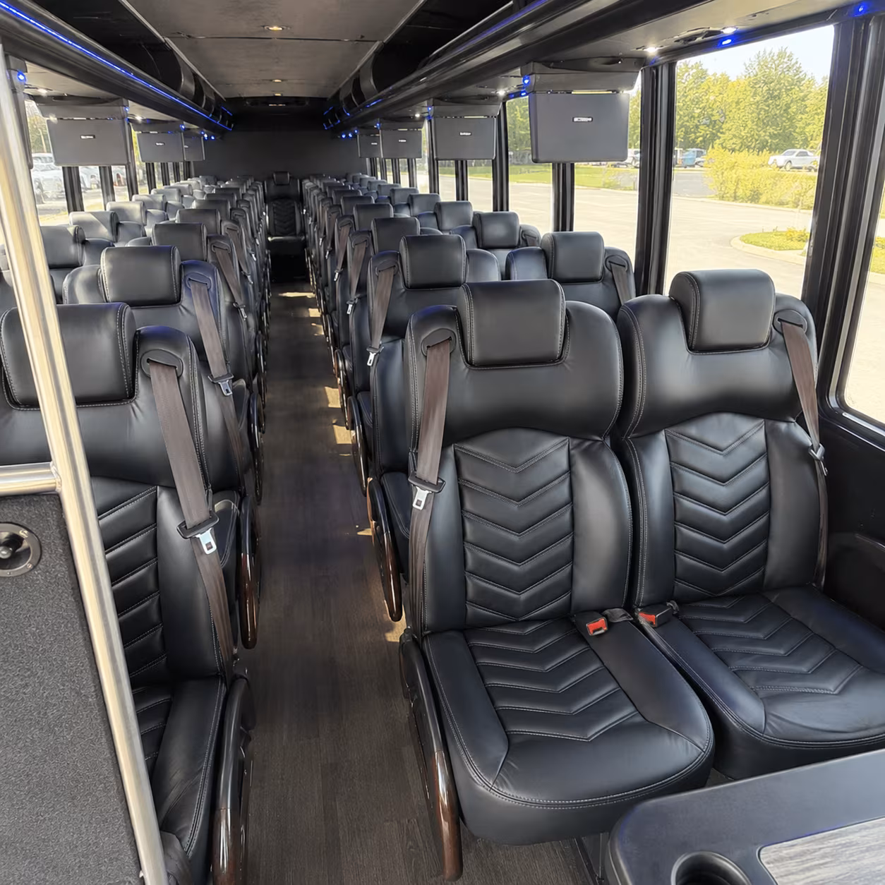 corporate wine tour bus rentals for bay area teams based in daly city