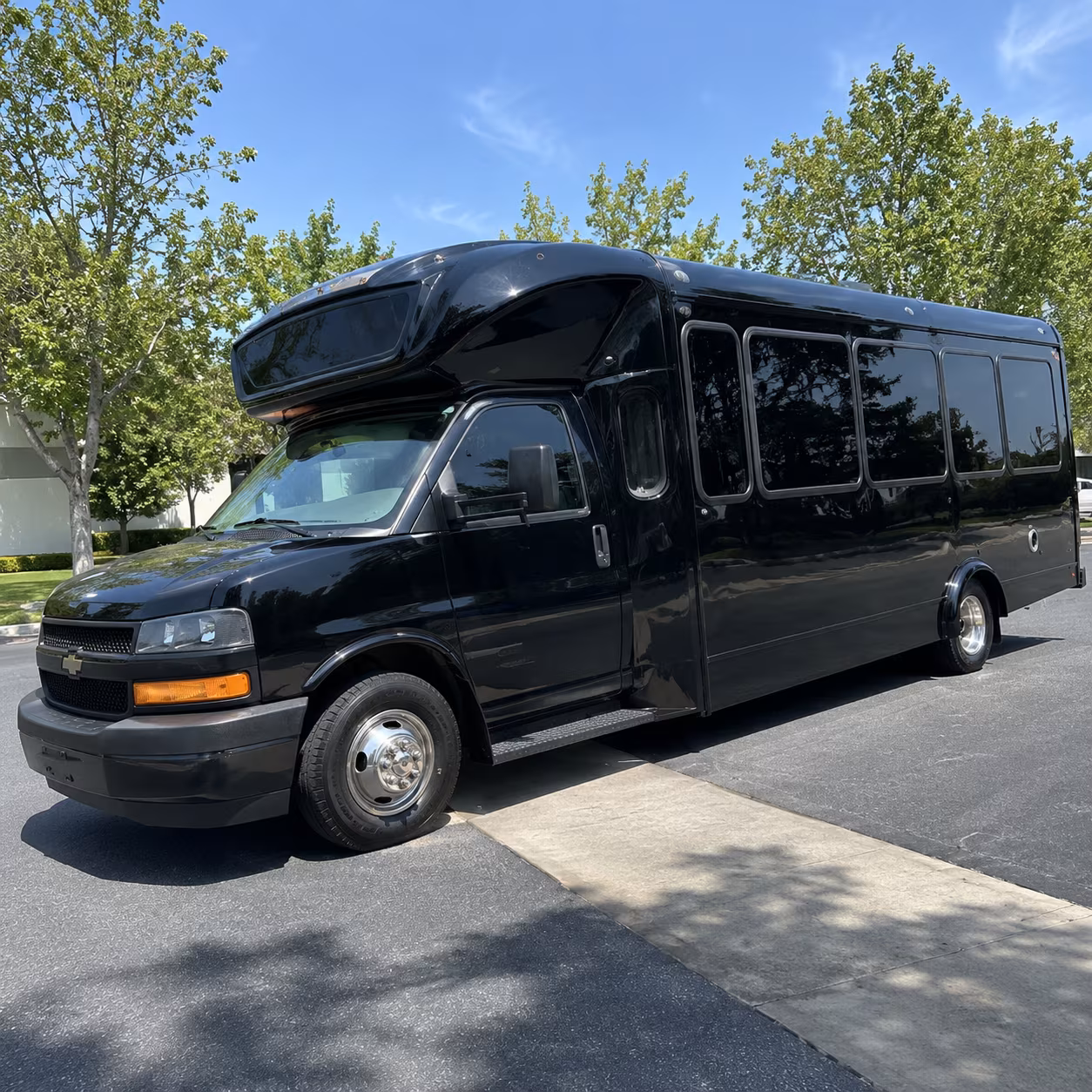 daly city 15 passenger party bus