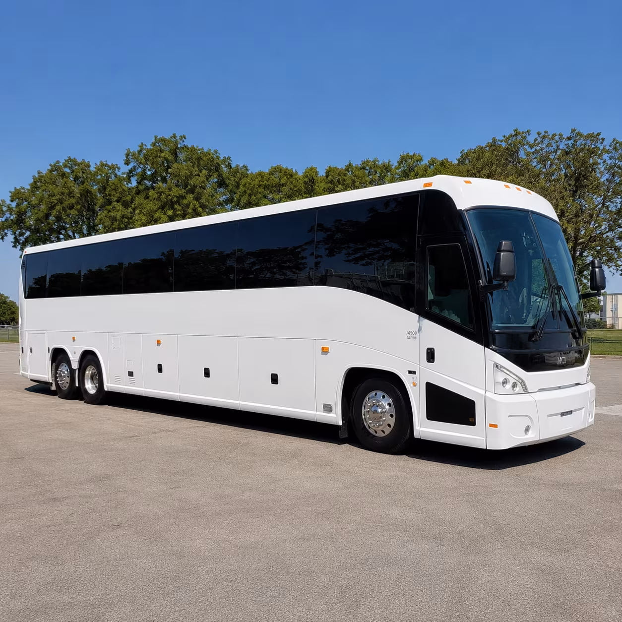 employee shuttle buses for warehouse and distribution groups near bayshore